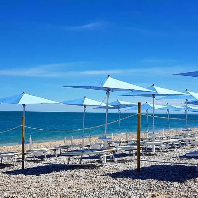 Residence Lido Dei Pini Mattinata Luaran gambar