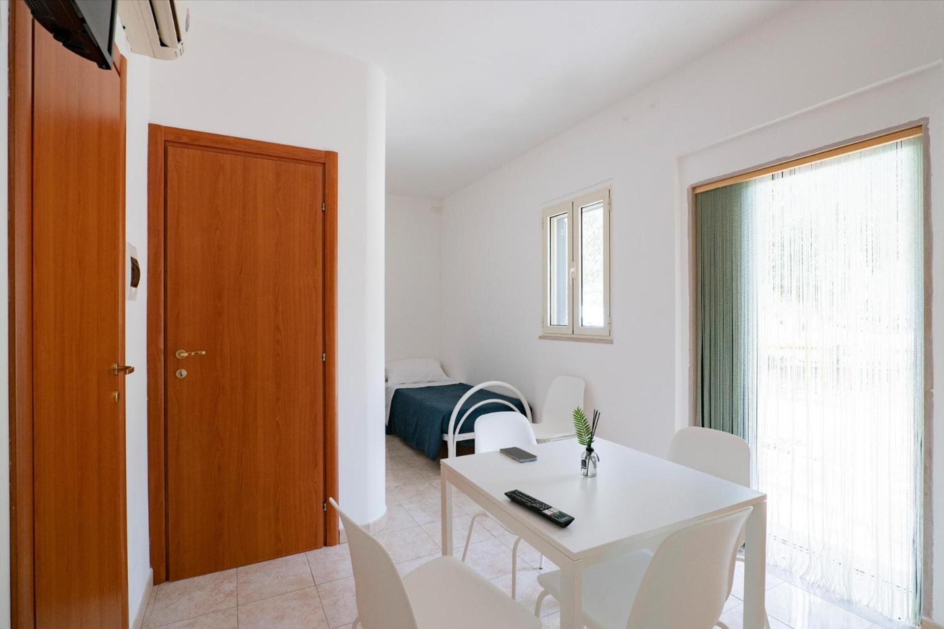 Residence Lido Dei Pini Mattinata Luaran gambar